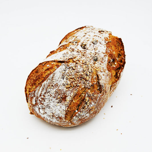 Kváskový vidiecky viaczrnný chlieb 850g